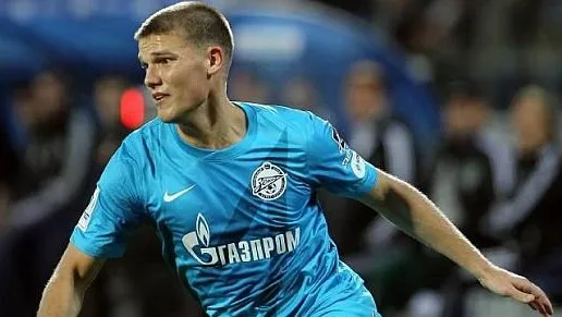Denisov: &ldquo;Hulk n&atilde;o &eacute; Messi para ganhar tr&ecirc;s vezes mais&rdquo;