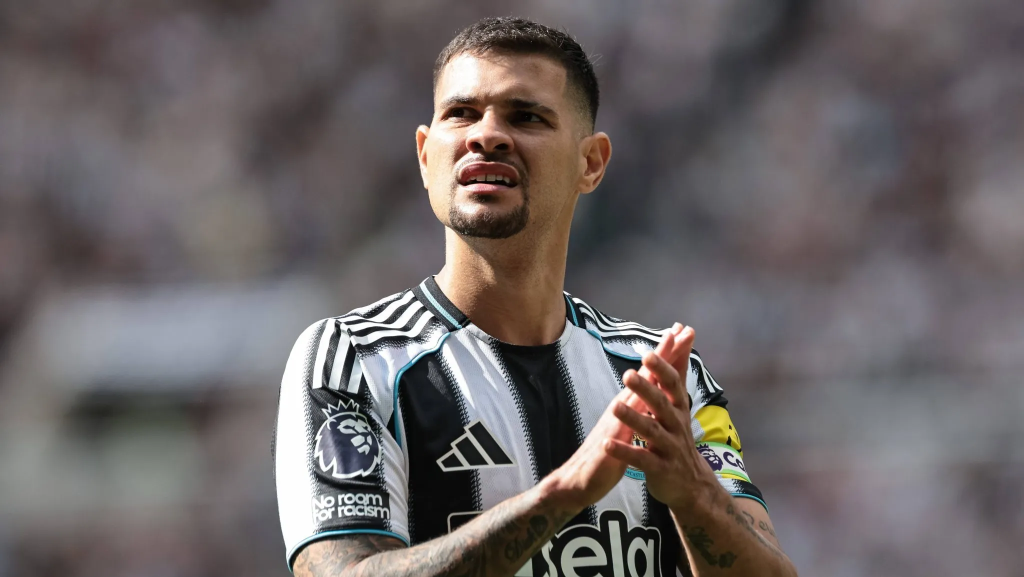 &lsquo;Candidato ideal&rsquo;: Newcastle mira ex-City para substituir Bruno Guimar&atilde;es, perto de acerto com o Arsenal