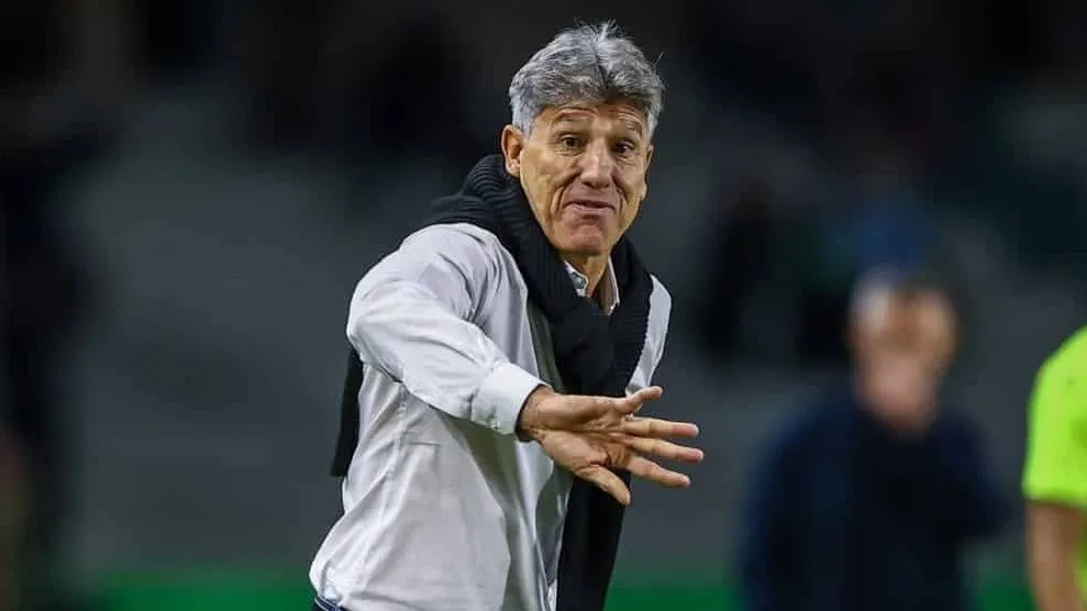 &lsquo;Dez passos atr&aacute;s&rsquo;: Renato cita falta de ritmo para explicar derrota do Gr&ecirc;mio