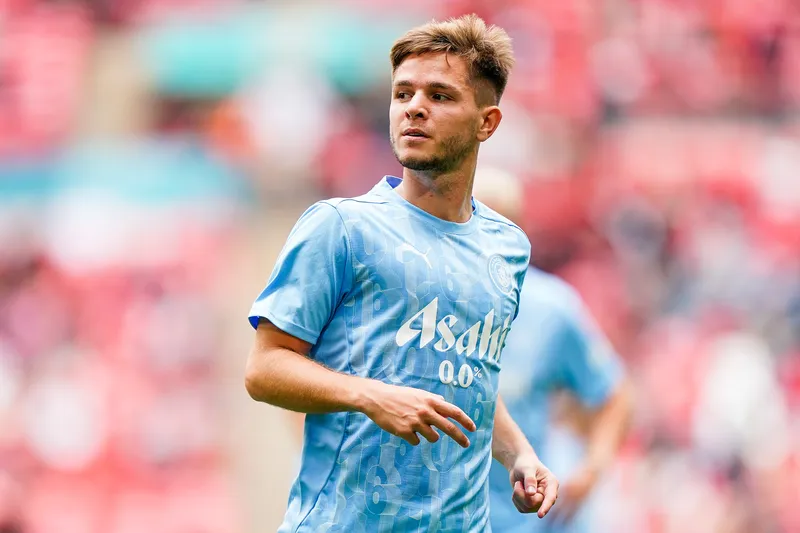 McAtee pode se tornar uma pe&ccedil;a vi&aacute;vel para o meio-campo do Manchester City