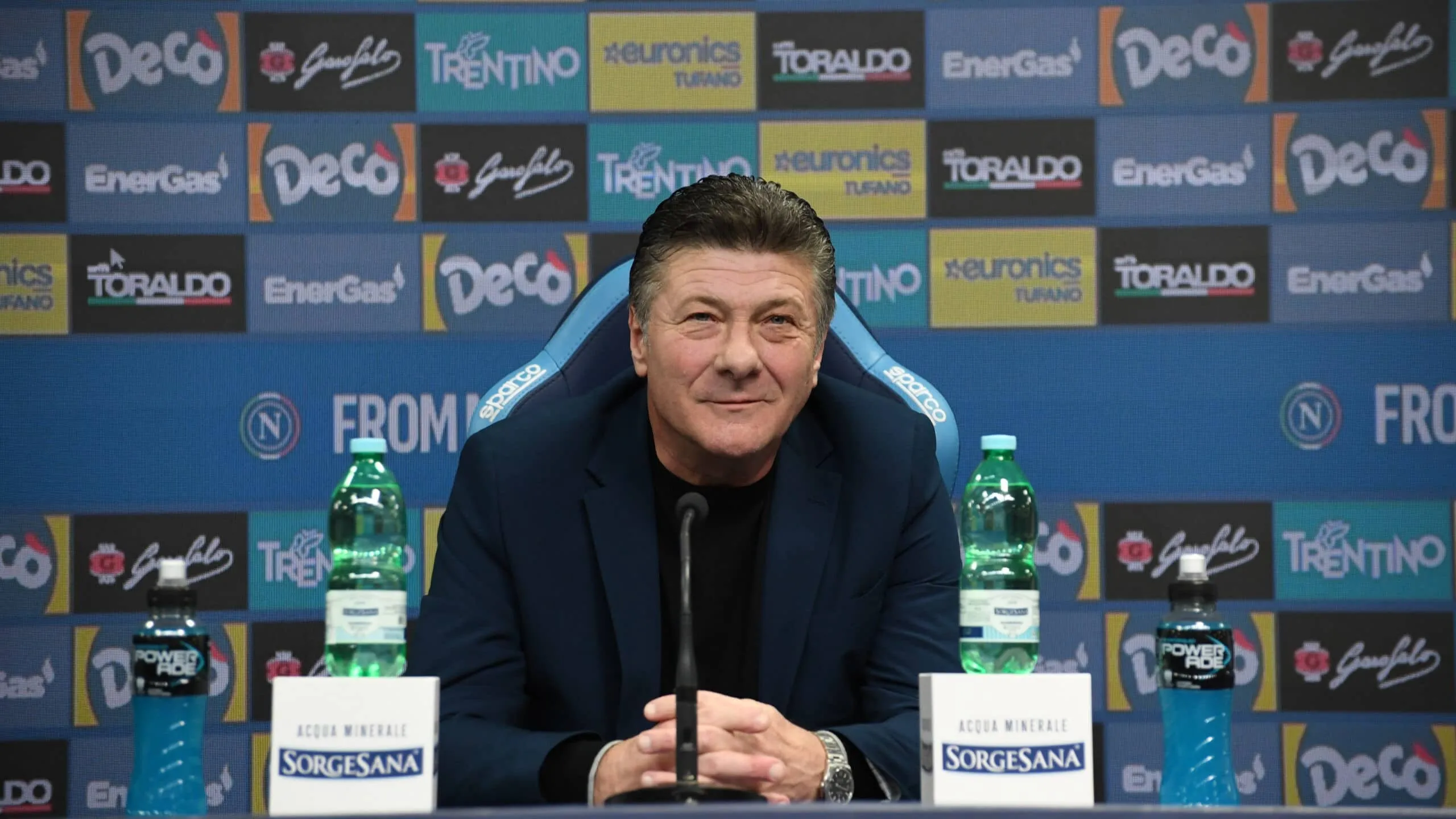 Walter Mazzarri reestreia no Napoli sonhando em voltar &agrave; boa fase de 10 anos atr&aacute;s
