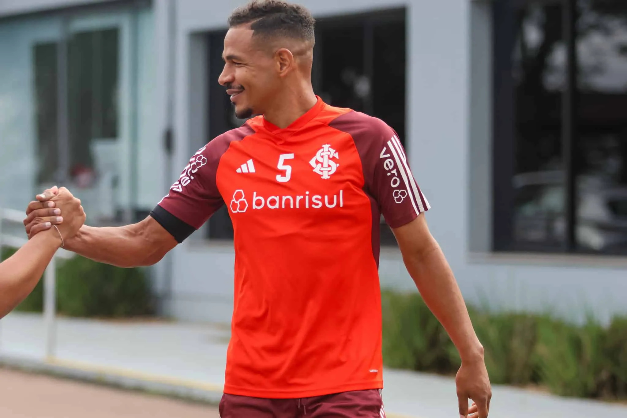 Com poss&iacute;veis retornos, Internacional recebe o Atl&eacute;tico-GO