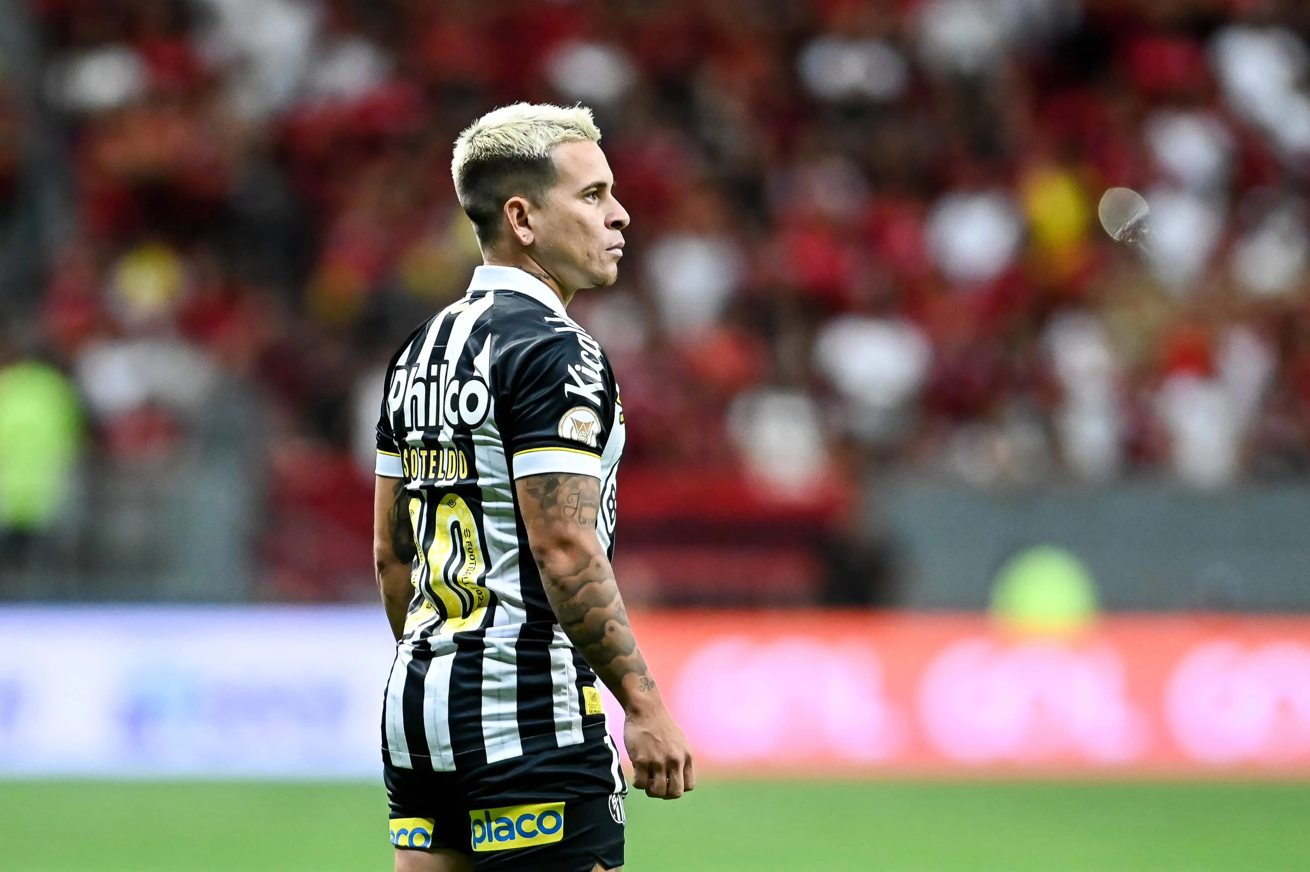 Enquanto Corinthians &lsquo;s&oacute; olhou&rsquo;, Gr&ecirc;mio fica perto de dar chap&eacute;u para ter Soteldo