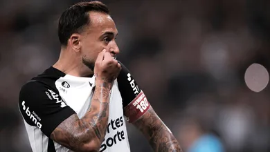 Como guerra entre R&uacute;ssia e Ucr&acirc;nia pode ser trunfo para perman&ecirc;ncia de Maycon no Corinthians