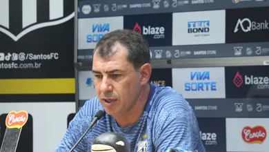 Carille segue com futuro indefinido no Santos e faz compara&ccedil;&atilde;o com Corinthians