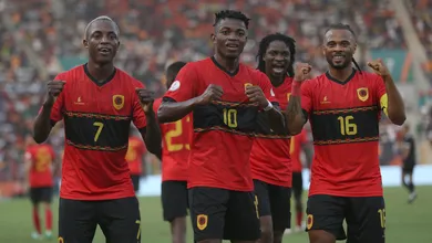 Angola conta com artilheiro iluminado, despacha Nam&iacute;bia ap&oacute;s 1&deg; tempo alucinante e espera gigante nas quartas