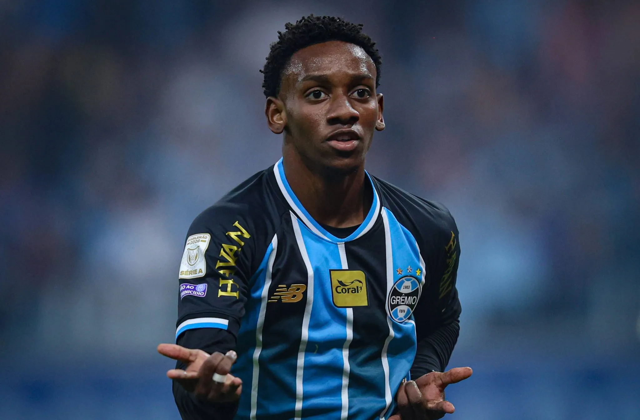 Por que jornal portugu&ecirc;s apelidou Gabriel Mec de herdeiro de Ronaldinho Ga&uacute;cho?