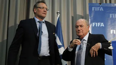 A trilha do esc&acirc;ndalo da Fifa chega em Valcke e nunca esteve t&atilde;o pr&oacute;xima de Blatter
