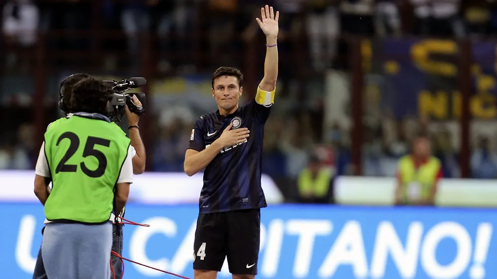 Zanetti fecha sua hist&oacute;ria brilhante na Inter, que agora precisa pensar no futuro