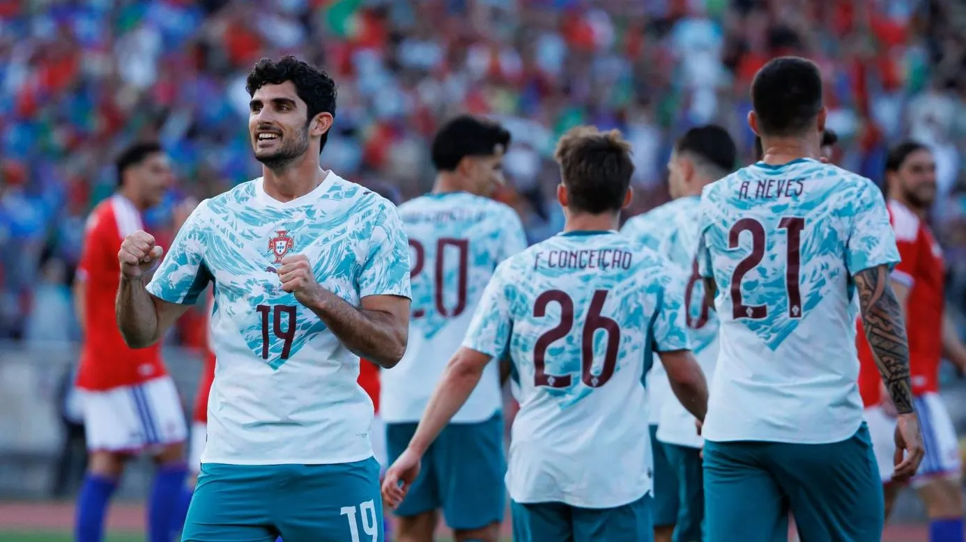 Sem campe&otilde;es europeus e com muita paci&ecirc;ncia: Portugal bate Chile em teste antes da Copa