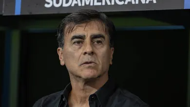 &lsquo;Fora Quinteros&rsquo;: Vaias, insatisfa&ccedil;&atilde;o e al&iacute;vio marcam vit&oacute;ria do Gr&ecirc;mio na Sul-Americana