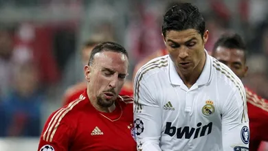 Bola de Ouro vira palanque e Rib&eacute;ry se p&otilde;e acima de Ronaldo