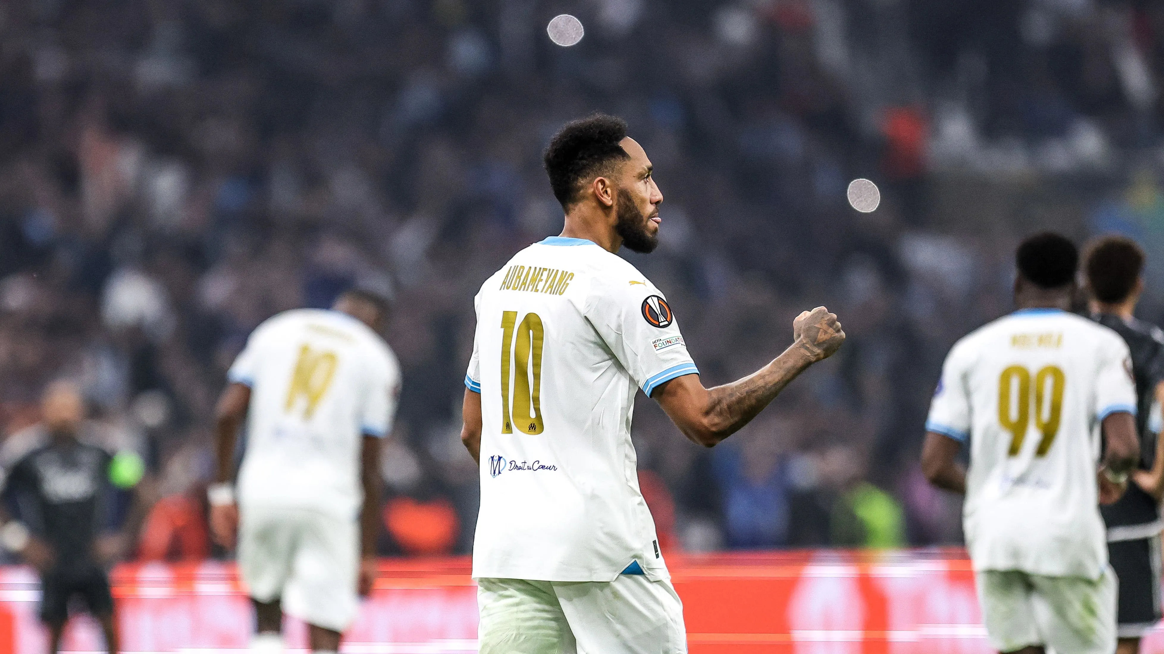 Em um festival de gols, Marseille vence Ajax em jogo divertido no V&eacute;lodrome