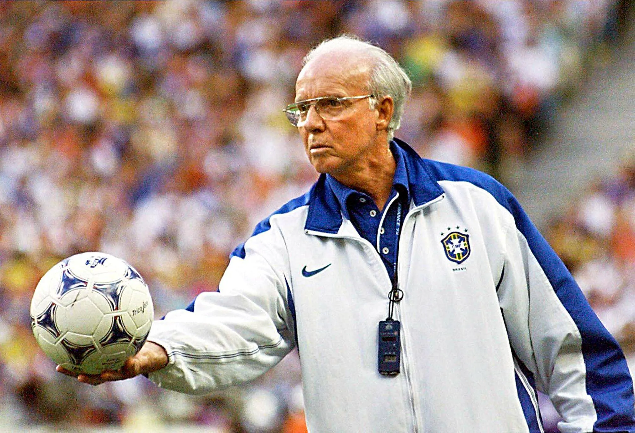 Zagallo em jogo do Brasil na Copa do Mundo de 1998