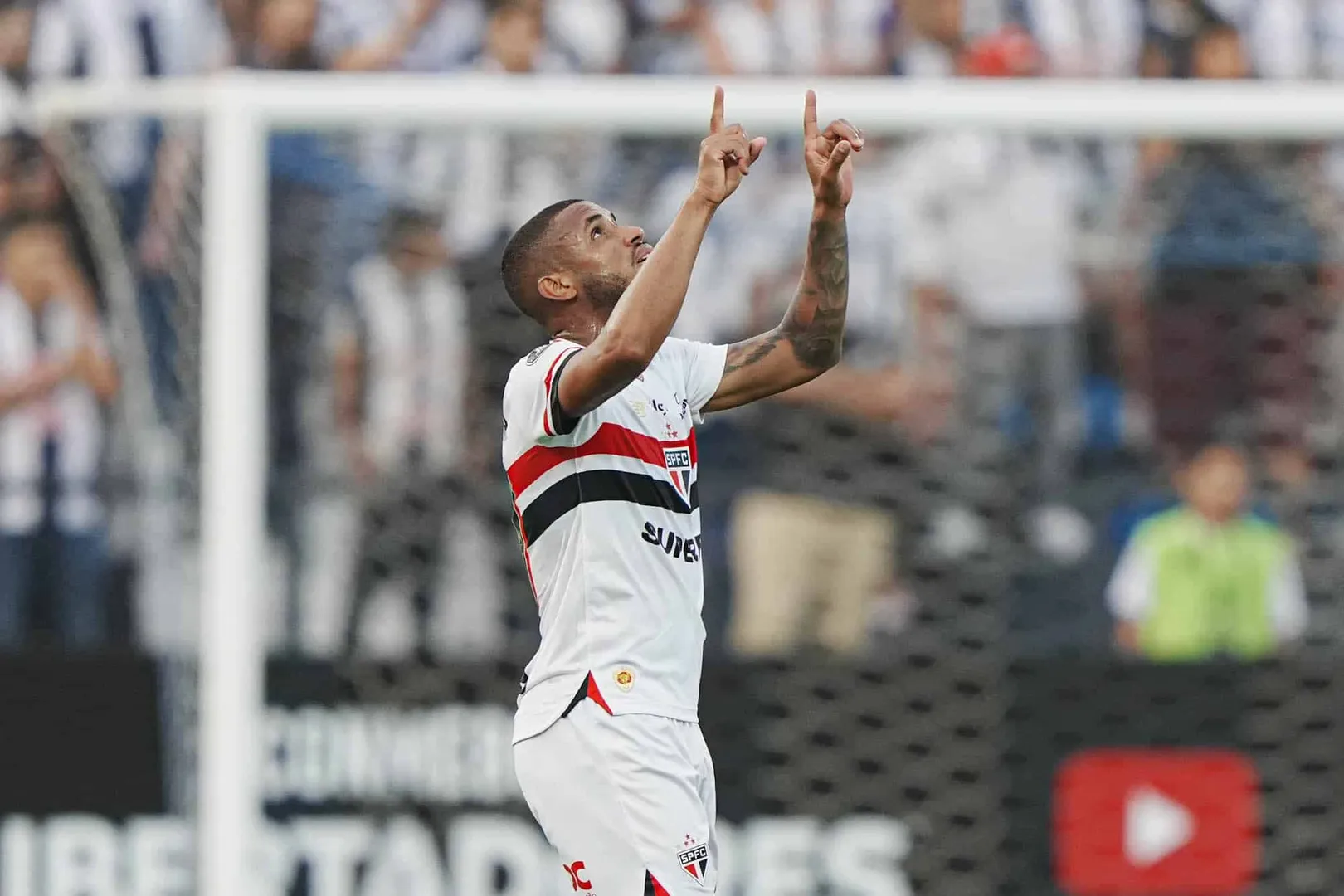 Andr&eacute; Silva, atacante do S&atilde;o Paulo