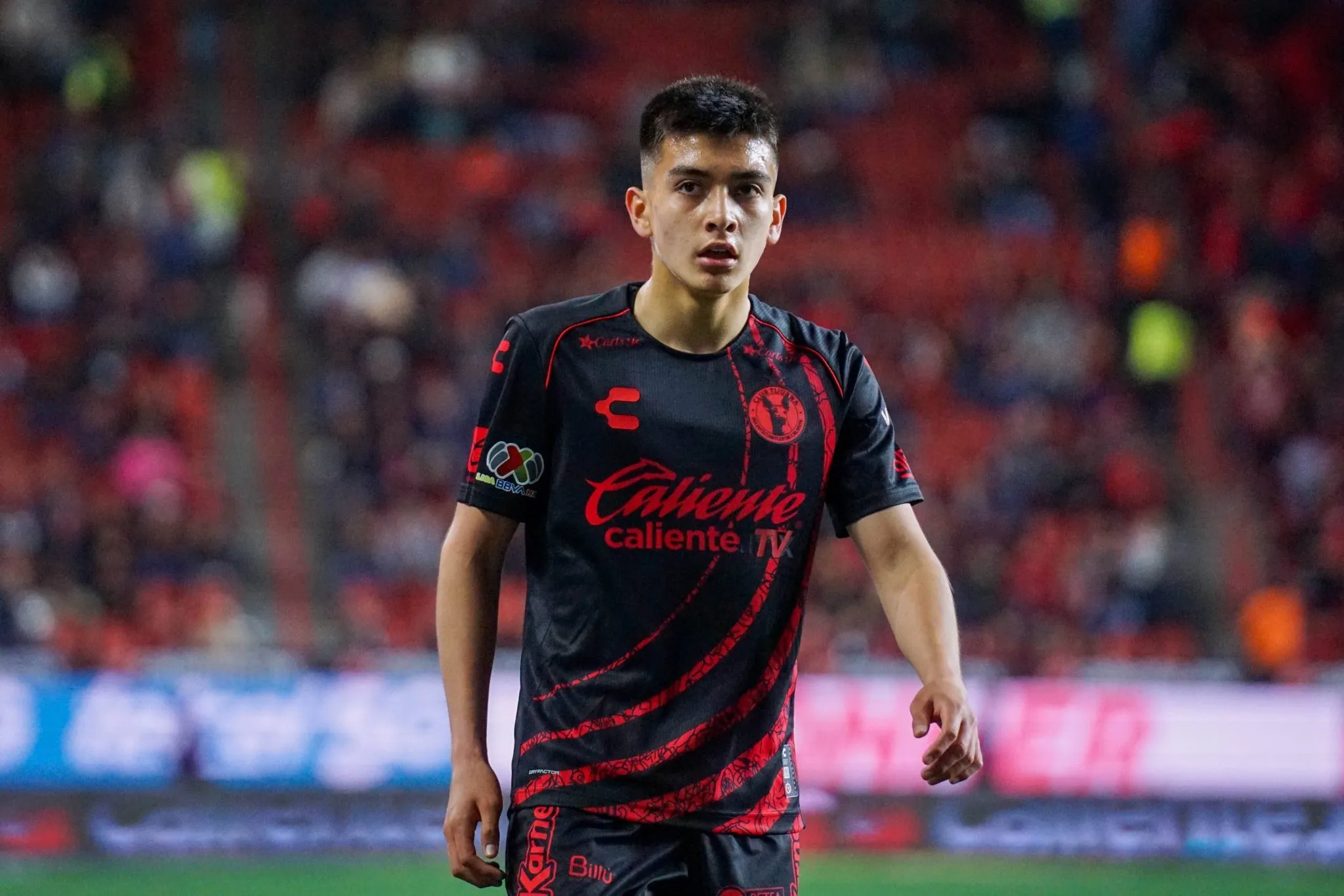 Gilberto Mora em a&ccedil;&atilde;o pelo Tijuana 
