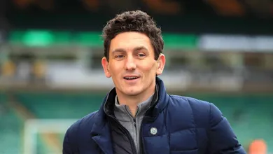 Dificuldade de times da Premier League com gramado sint&eacute;tico faz Brentford adaptar treinos