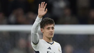 Titular pela primeira vez, G&uuml;ler decide e reservas do Real Madrid batem Sociedad