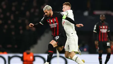 Gigante renascido: Milan volta &agrave;s quartas da Champions 11 anos depois ao eliminar um inofensivo Tottenham