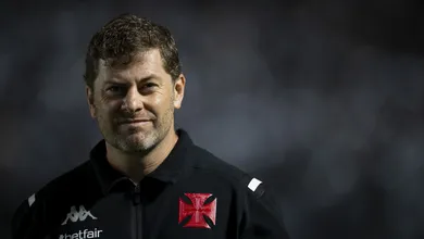 Paiva corneta torcida do Vasco ap&oacute;s protestos: &lsquo;N&atilde;o vejo torcida que vaia mais&rsquo;