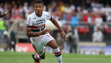Com David Neres, Ajax est&aacute; apenas cumprindo o que prometeu: arriscando