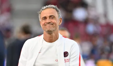 &lsquo;Encaixa perfeitamente no que queremos&rsquo;: Luis Enrique exalta refor&ccedil;o para potencializar o PSG