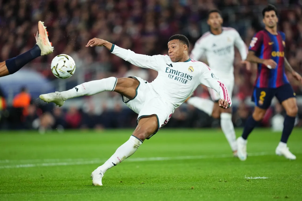Mbappé em Barcelona x Real Madrid