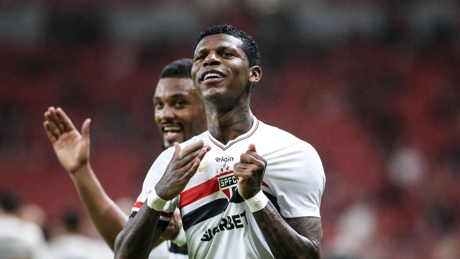 Arboleda comemora gol do S&atilde;o Paulo