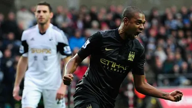 Manchester City come&ccedil;ou 2014 fazendo o que faltou no ano anterior