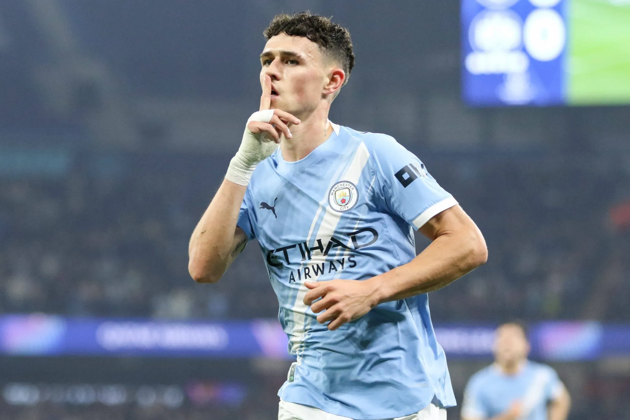 Show de Foden e feito in&eacute;dito de Haaland garantem goleada do City sobre Dortmund