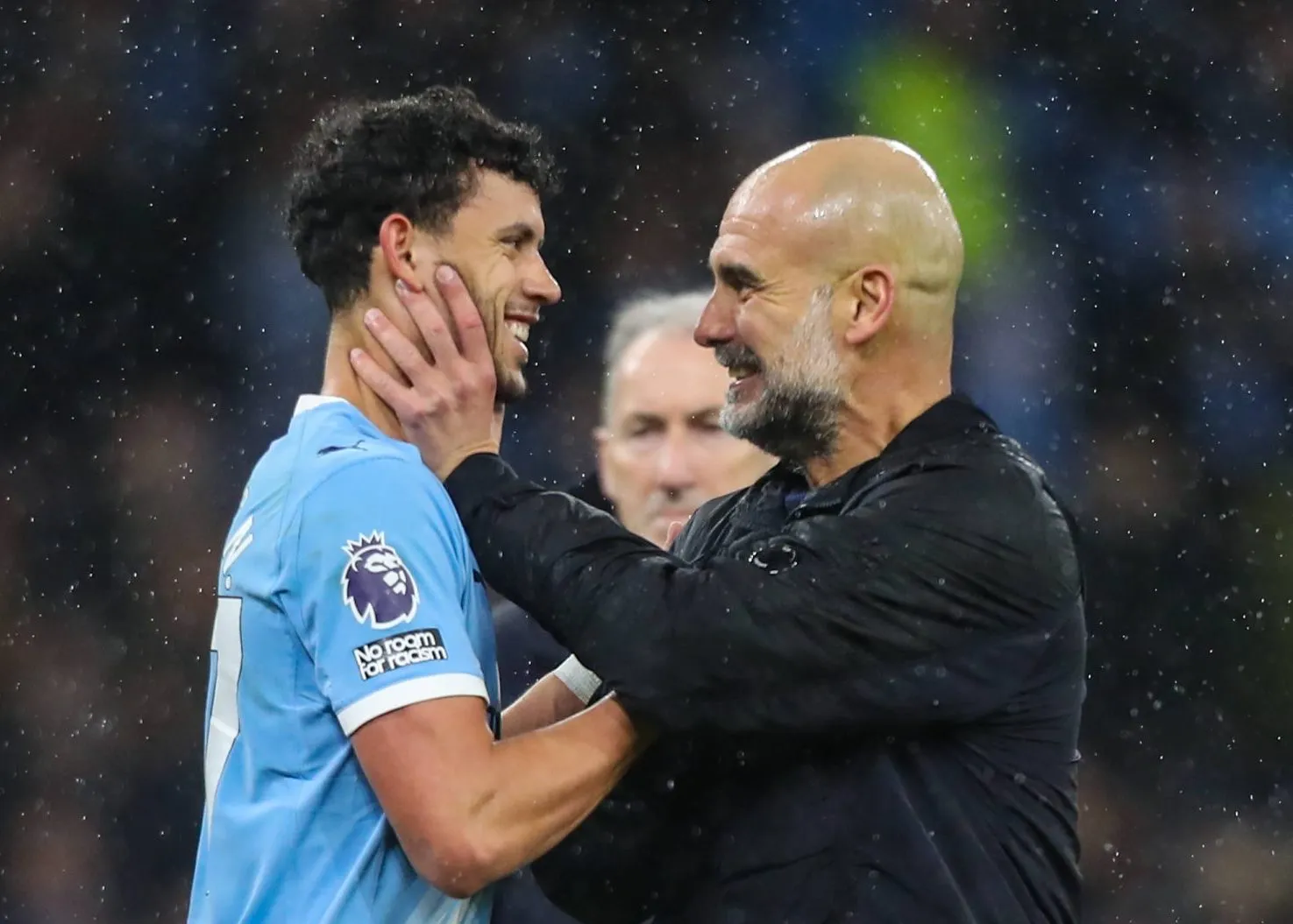 Matheus Nunes e Pep Guardiola em vit&oacute;ria do City. Foto: IMAGO/Every Second Media