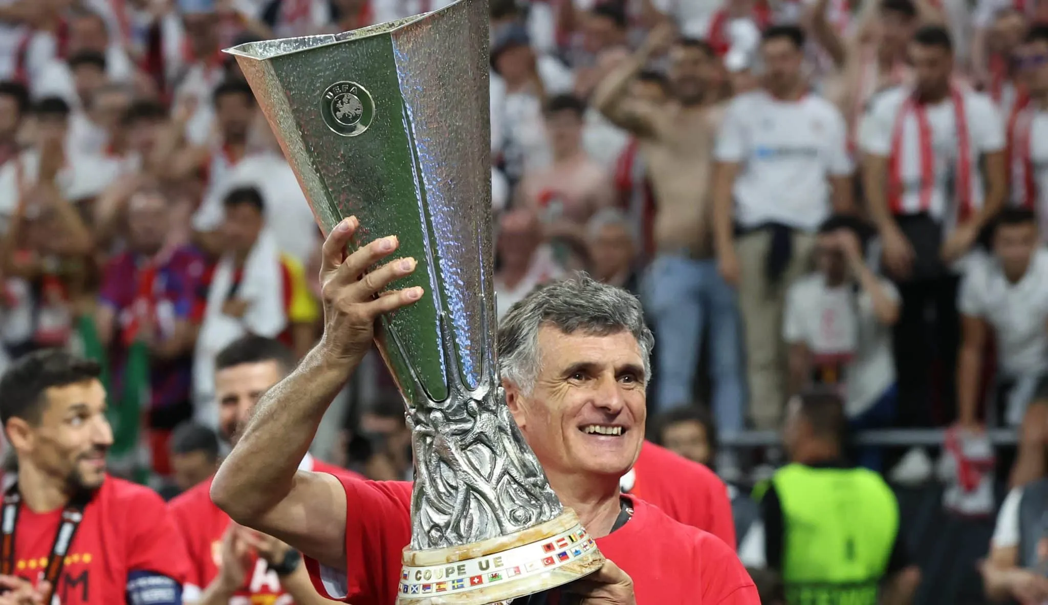 Mendilibar transformou o Sevilla em dois meses, para que sua sonhada ta&ccedil;a enfim viesse ap&oacute;s duas d&eacute;cadas de peregrina&ccedil;&atilde;o