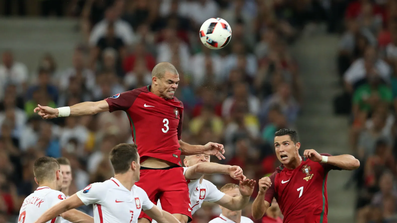 Pepe merece os devidos elogios pelas grandes atua&ccedil;&otilde;es nos mata-matas da Euro