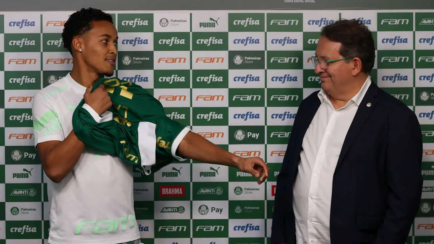 Faz parte do plano: Entenda o que est&aacute; acontecendo com L&aacute;zaro, que n&atilde;o vem ganhando chances no Palmeiras