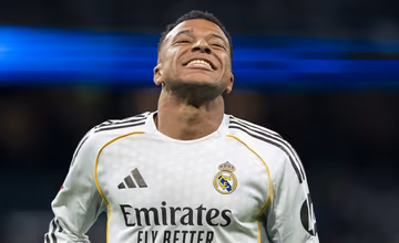 &lsquo;Para Arbeloa, eu sou o quarto atacante&rsquo;: Mbapp&eacute; fala ap&oacute;s ser vaiado em retorno ao Real Madrid