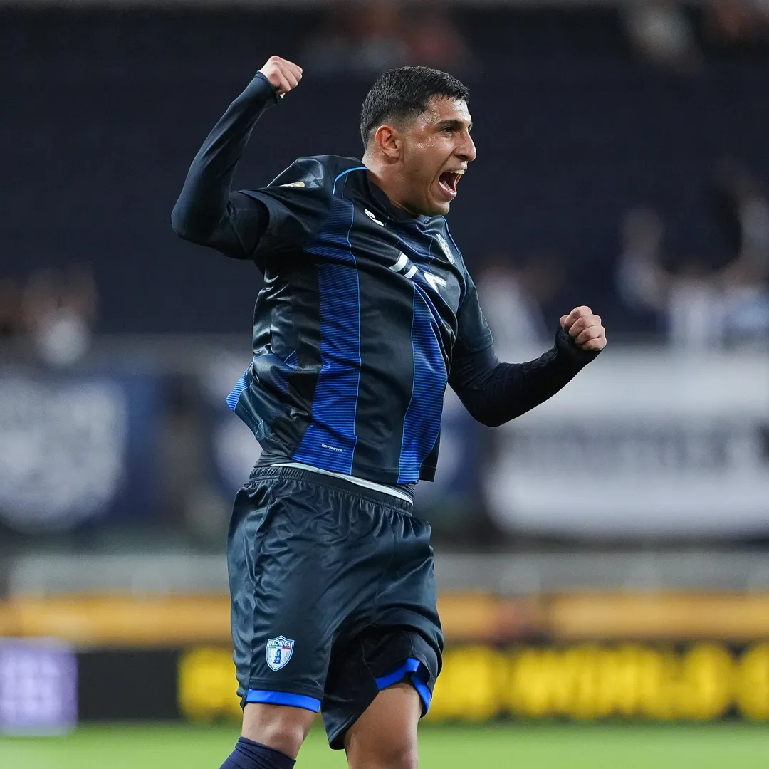 Bryan Gonz&aacute;lez comemora gol do Pachuca