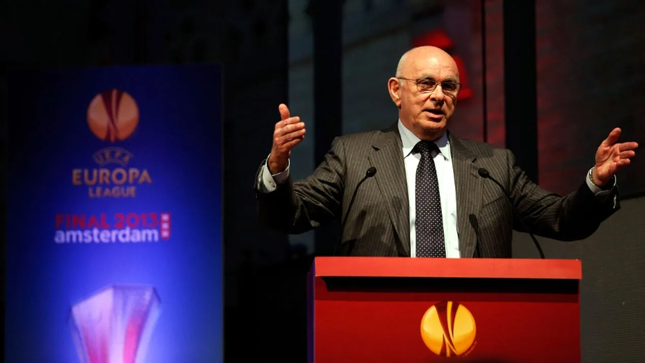 Holand&ecirc;s vai concorrer com Blatter &agrave; presid&ecirc;ncia da Fifa e j&aacute; tem o apoio para ser candidato