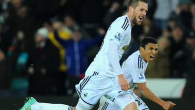 Veja os gols da virada rel&acirc;mpago do Swansea para cima do Arsenal