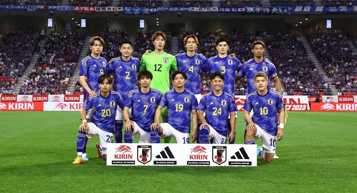 O Jap&atilde;o atropelou El Salvador em amistoso, orquestrado por Kubo e com chance &agrave; dupla do Celtic