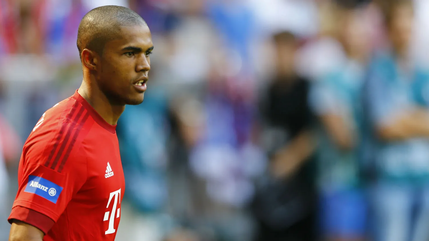 Douglas Costa fez uma partida para afastar as desconfian&ccedil;as sobre a sua contrata&ccedil;&atilde;o