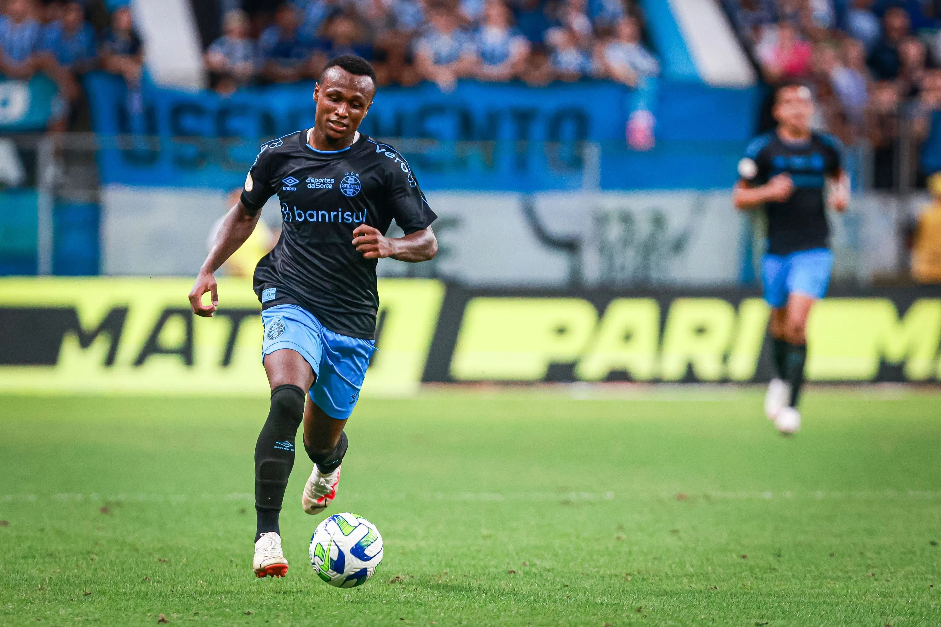 Nathan Fernandes &eacute; a nova joia que Renato lapida no Gr&ecirc;mio