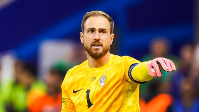 Oblak iguala marca impressionante de brasileiro ap&oacute;s defender p&ecirc;nalti de Cristiano Ronaldo