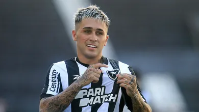 DM lotado e indisciplina: Botafogo sofre com desfalques sem prazo para retorno