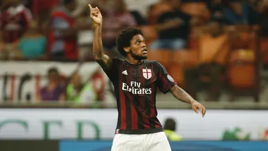 Dupla Carlos Bacca e Luiz Adriano n&atilde;o &eacute; dos sonhos, mas funcionou muito bem para o Milan