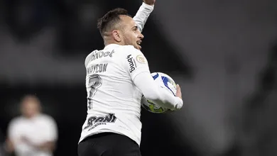 Bastidores: O que pesou na renova&ccedil;&atilde;o de Maycon com o Corinthians?
