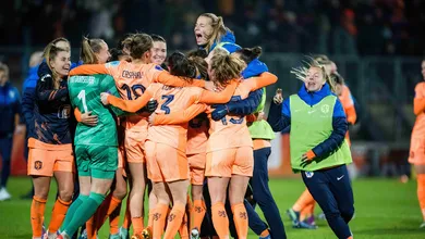 Holanda frustra Inglaterra em rodada insana e vai ao Final Four da Liga das Na&ccedil;&otilde;es Feminina
