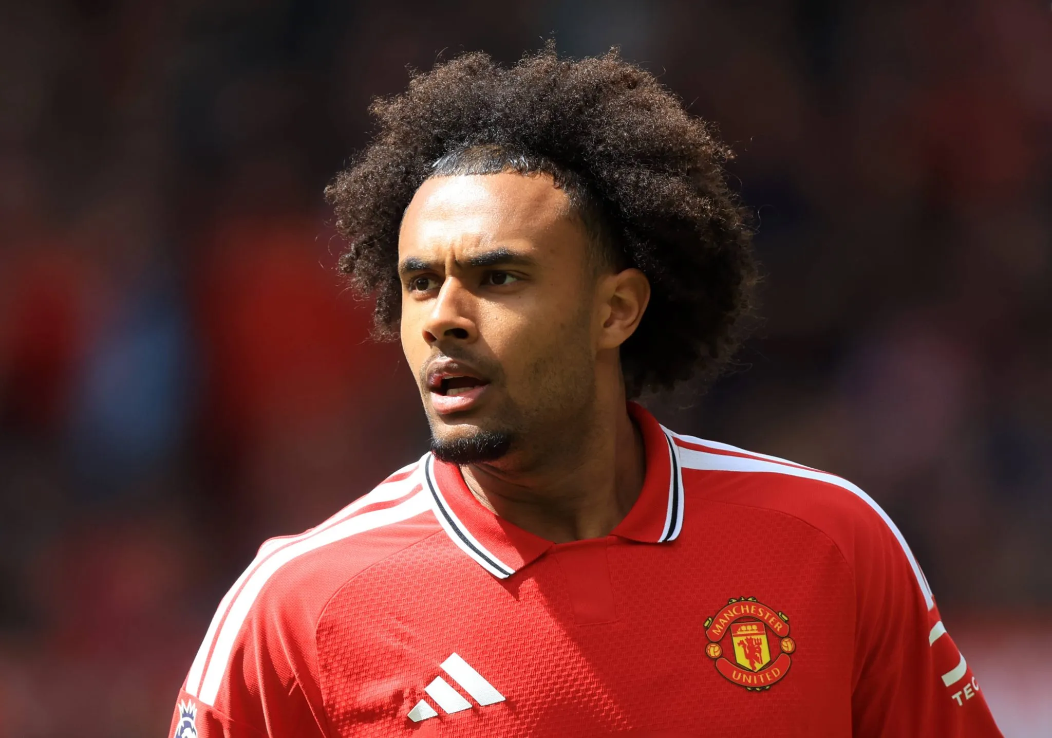 Zirkzee em jogo do Manchester United