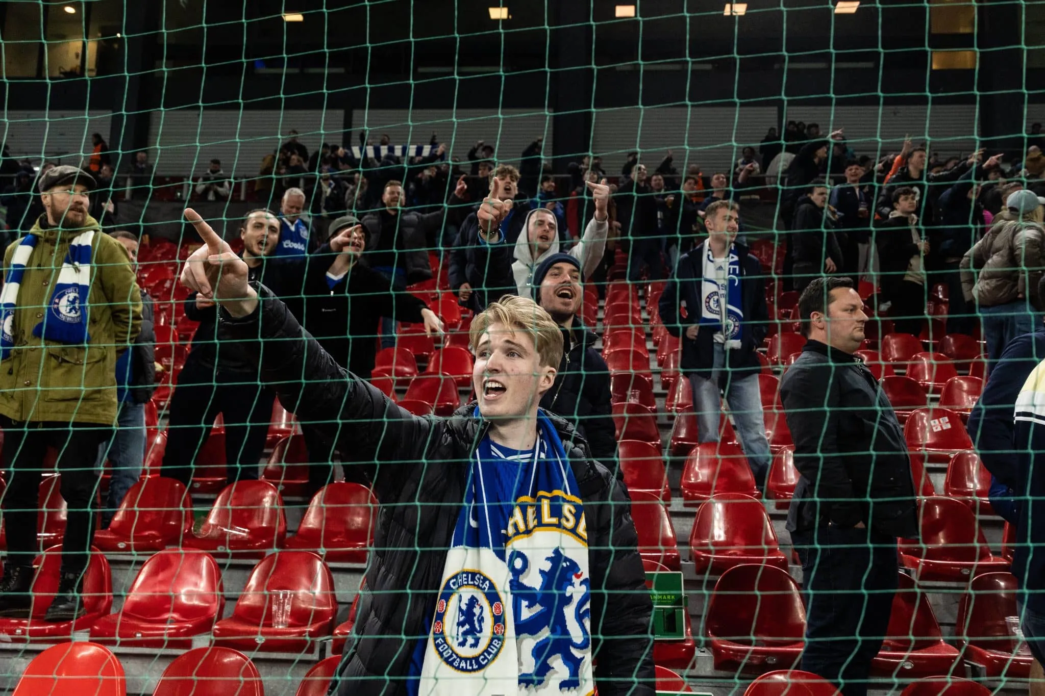 Por que 150 torcedores de Chelsea e City foram impedidos de viajar ao Mundial