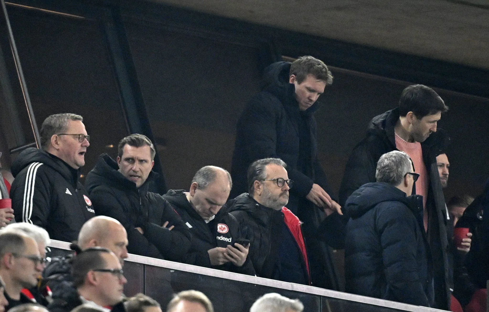 Nagelsmann assiste a jogo da Bundesliga