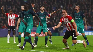 Tottenham paga caro por erros, cede empate ao PSV e situa&ccedil;&atilde;o fica complicada na Champions